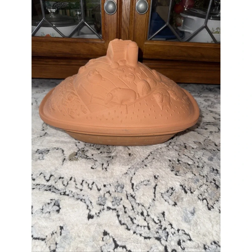 Farm 1984 Terra Cotta Clay Farm Baking Dish Dutch Oven Vintage Cottage